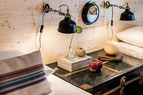 3 Bedroom apt in Athens With Acropolis View