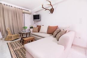 3 Bedroom apt in Athens With Acropolis View