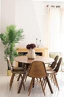 3 Bedroom apt in Athens With Acropolis View