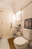 3 Bedroom apt in Athens With Acropolis View