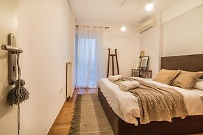 3 Bedroom apt in Athens With Acropolis View