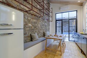 Incomparable Plaka s Lux 2bdrm Apt w Pvt Heated Pool