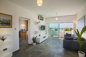 Lordos Sunshore Beachfront Suite