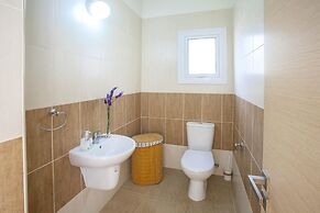 Cliantha in Protaras