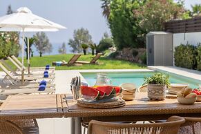 Protaras Beachfront Villa Pietra