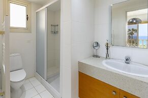 Protaras Beachfront Villa Pietra