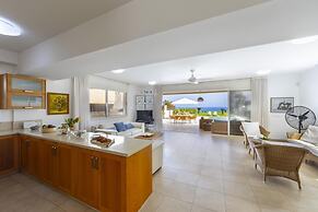 Protaras Beachfront Villa Pietra