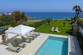 Protaras Beachfront Villa Pietra