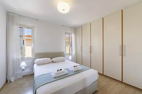 Protaras Beachfront Villa Pietra