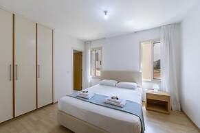 Protaras Beachfront Villa Pietra