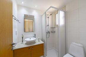 Protaras Beachfront Villa Pietra