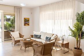 Protaras Beachfront Villa Pietra