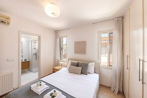 Protaras Beachfront Villa Pietra