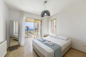 Protaras Beachfront Villa Pietra