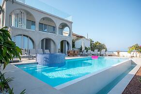 Protaras Art House Seviews