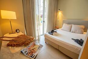 Protaras Art House Seviews