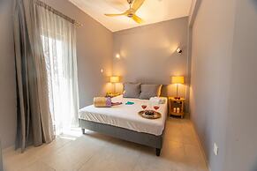 Protaras Art House Seviews