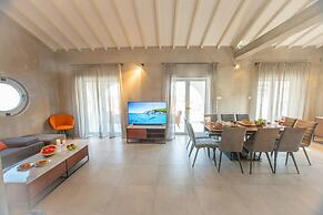 Protaras Art House Seviews