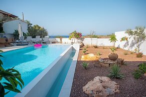 Protaras Art House Seviews