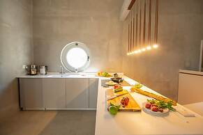 Protaras Art House Seviews