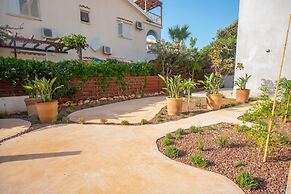 Protaras Art House Seviews