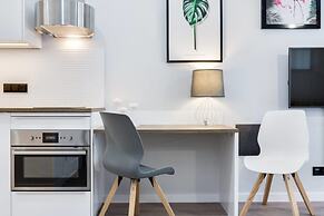 Modern Studio Apartment