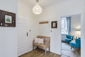 Kings Queens in Oldtown Stylish Sunny Spacious