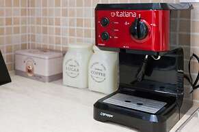 Luxurious 3-bedroom Seaside Retreat Fully Renovated April 2025