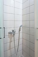 Luxurious 3-bedroom Seaside Retreat Fully Renovated April 2025