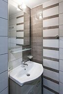 Luxurious 3-bedroom Seaside Retreat Fully Renovated April 2025