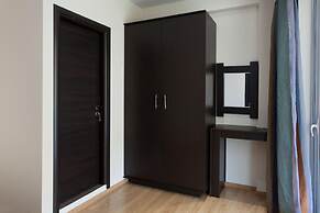 Luxurious 3-bedroom Seaside Retreat Fully Renovated April 2025