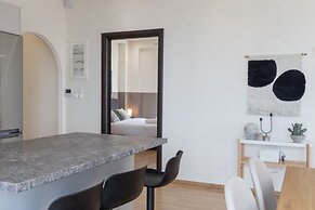 Luxurious 3-bedroom Seaside Retreat Fully Renovated April 2025