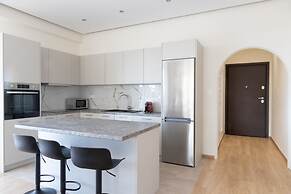 Luxurious 3-bedroom Seaside Retreat Fully Renovated April 2025