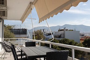 Luxurious 3-bedroom Seaside Retreat Fully Renovated April 2025