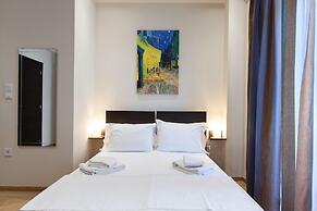 Luxurious 3-bedroom Seaside Retreat Fully Renovated April 2025