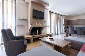 Luxurious 3-bedroom Seaside Retreat Fully Renovated April 2025