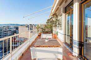 Explore Nightlife Near an Apartment With an Acropolis View