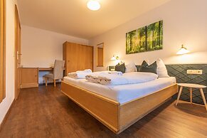 Tevini Alpine Apartments - Glocknerblick