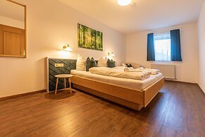 Tevini Alpine Apartments - Glocknerblick