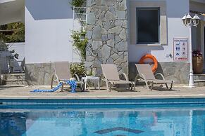 Mazeri in Protaras With 5 Bedrooms and 4 Bathrooms