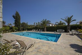 Mazeri in Protaras With 5 Bedrooms and 4 Bathrooms