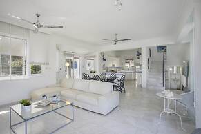 Mazeri in Protaras With 5 Bedrooms and 4 Bathrooms
