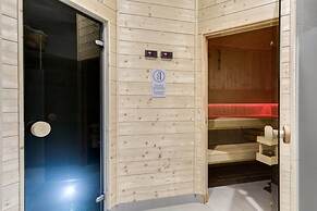 Waterlane Swimming Pool Sauna Fitness Included in the Offer
