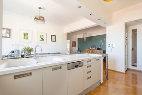 3 Bdrm Luxury Apt Incredible Acropolis View