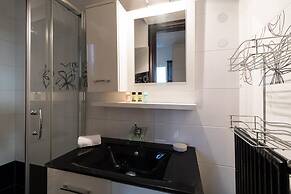 An Adorable Apartment in Athens