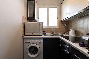 An Adorable Apartment in Athens