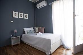 Modern - Vintage Apartment by Acropolis Museum