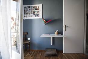 Modern - Vintage Apartment by Acropolis Museum