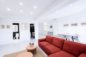 Beautiful 2 Bdrm apt in Athens