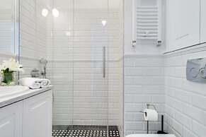 Beachfront Apartments Access to Sauna Fitness